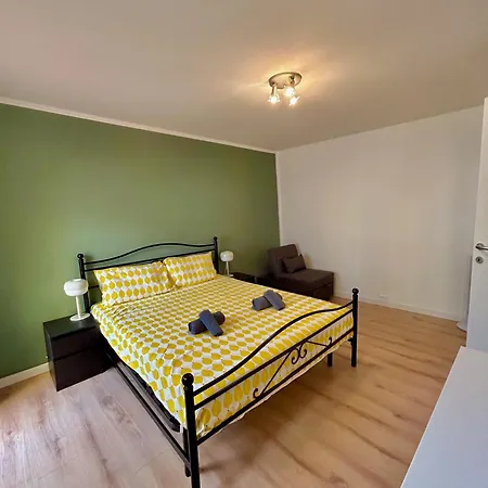 Zar 6 Apartment *