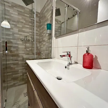 Apartment Zar 6 *
