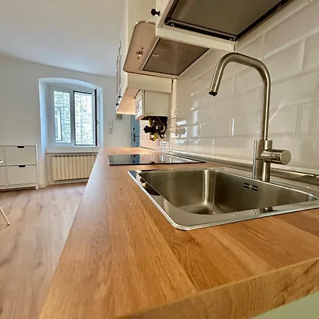 Apartment Zar 6 *