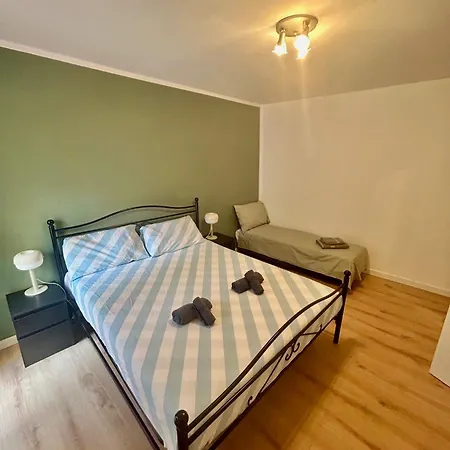 Apartment Zar 6 *